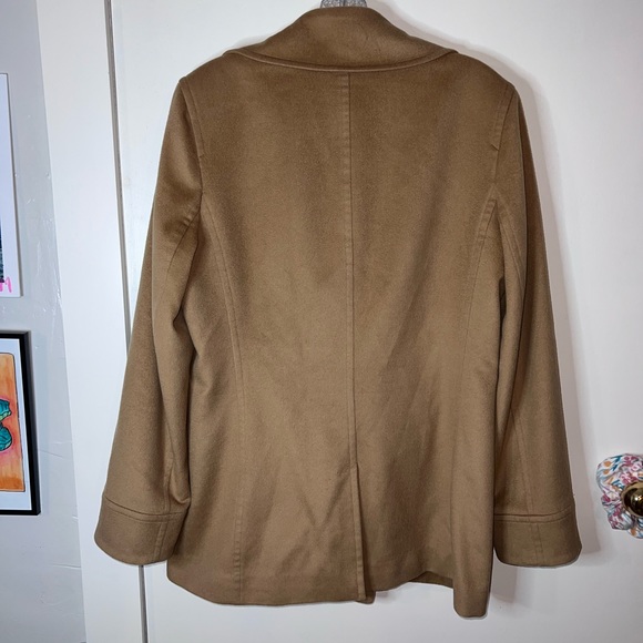 Cashmere Boutique | Camel Cashmere Peacoat - Picture 12 of 13